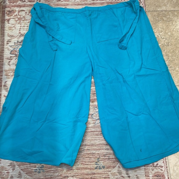 Linen feel turquoise wrap pants one size fits all so cute! New with out tags - Picture 3 of 3